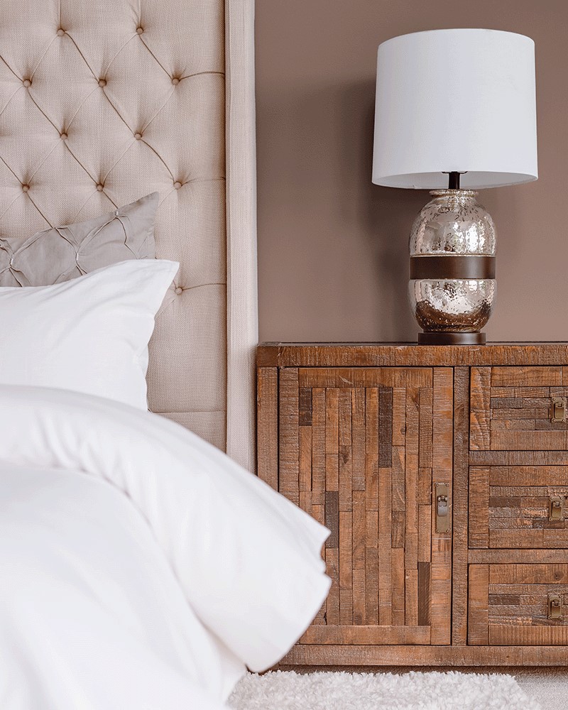 warm brown painted wall