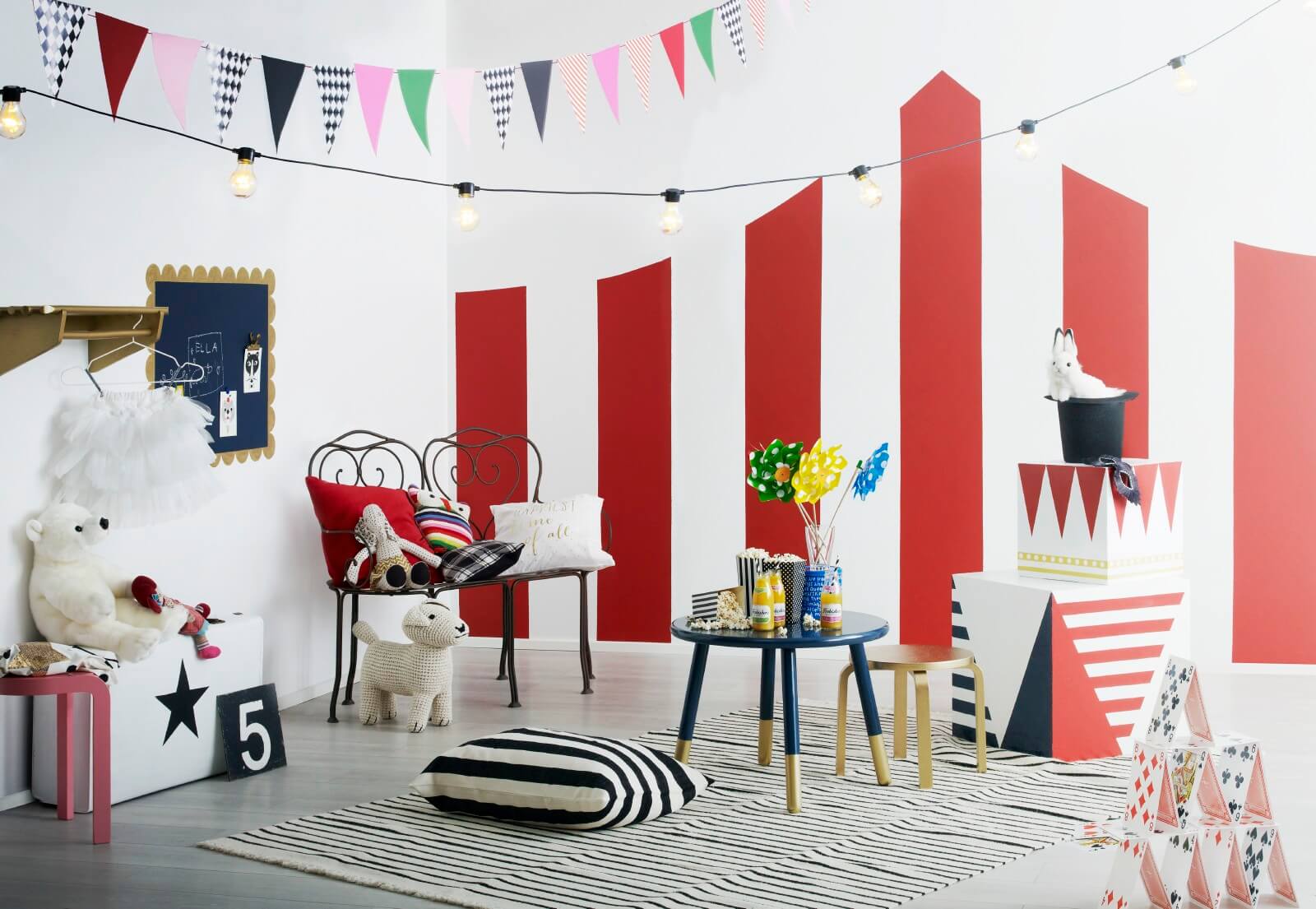 White and Marmalade wall