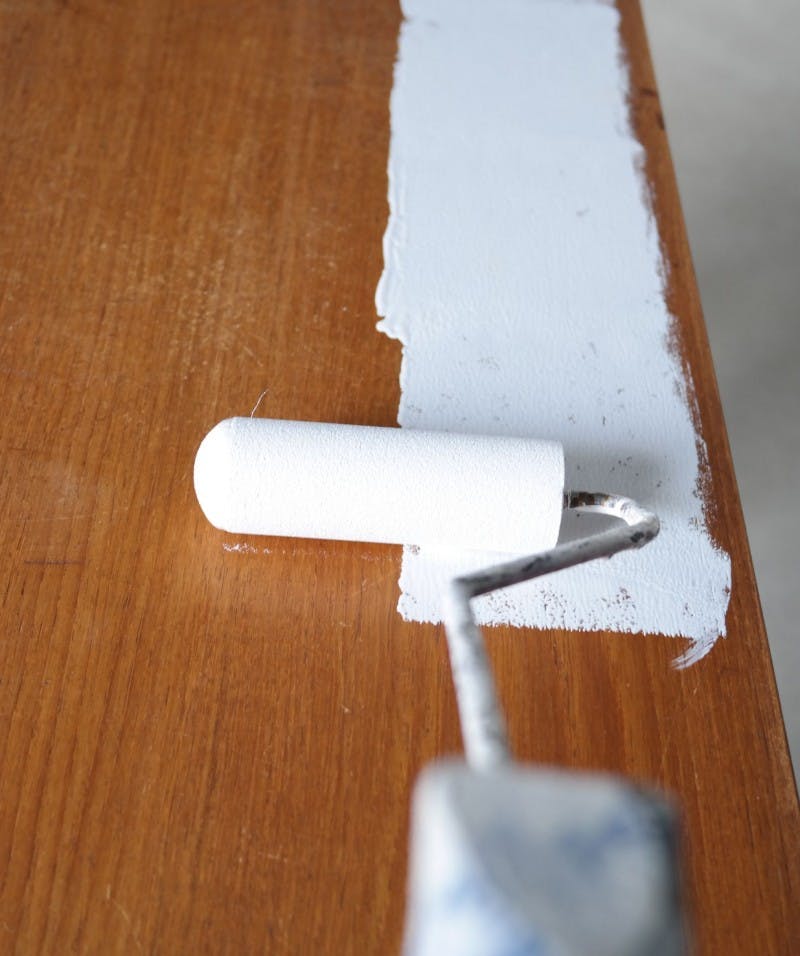 Refresh your bedroom: Upcycling and painting a retro cabinet | Prep | Tikkurila