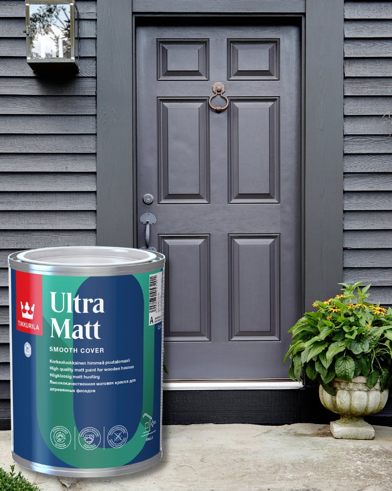 Ultra Matt paint in front of grey front door