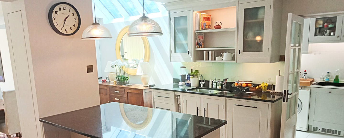 white kitchen hero image