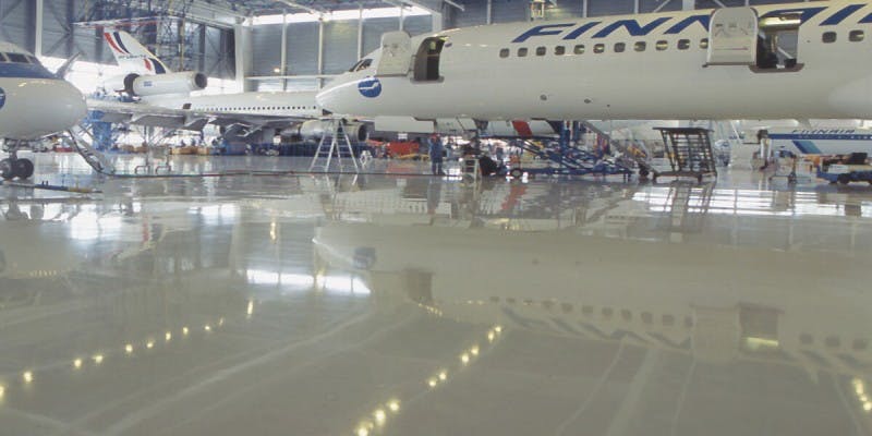 Air hanger with new floor