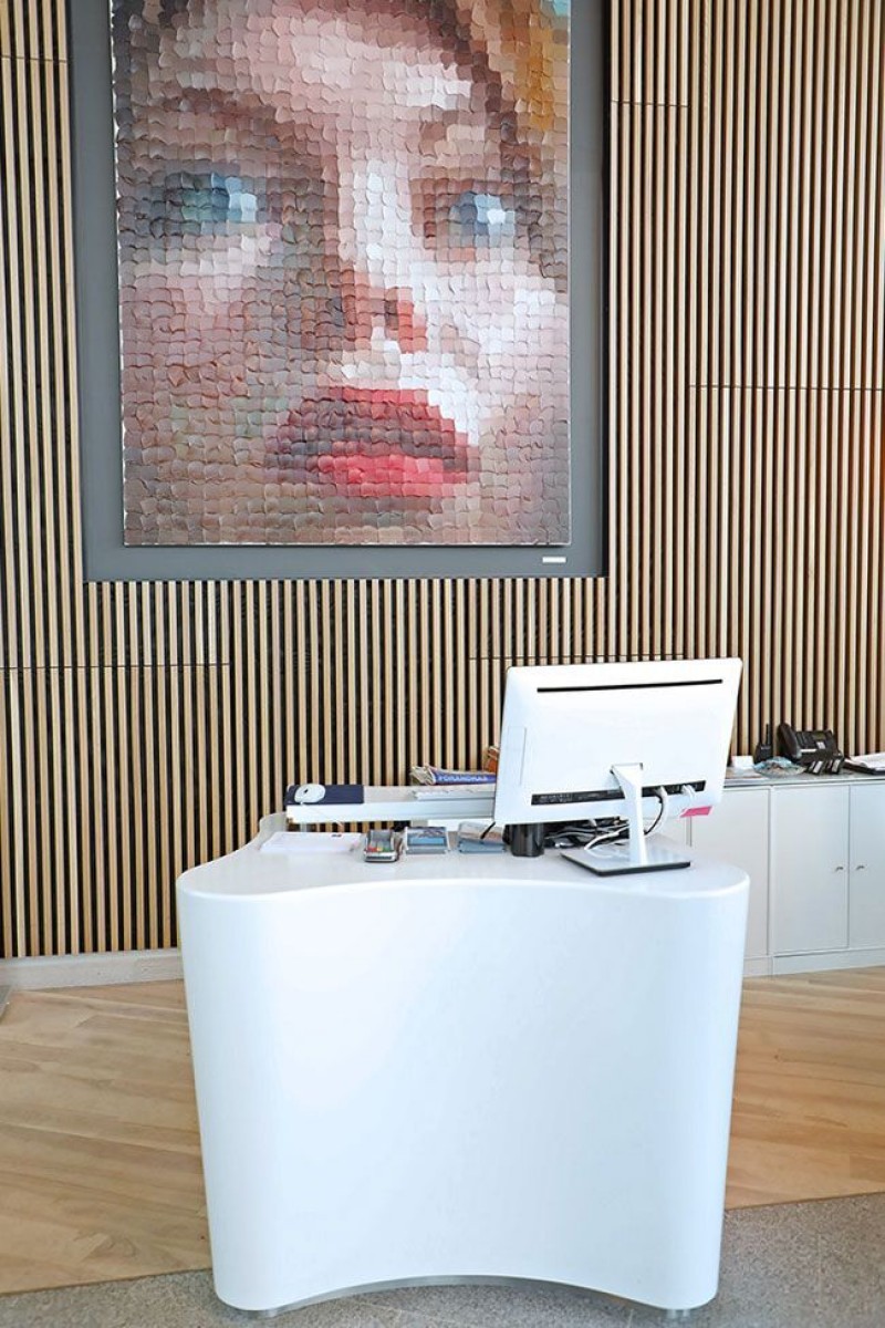 Clarion Hotel Helsinki Recepton Desk image