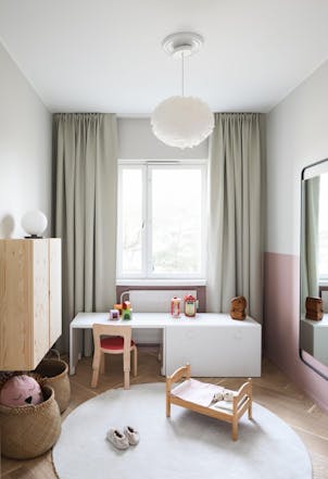 pale pink living room