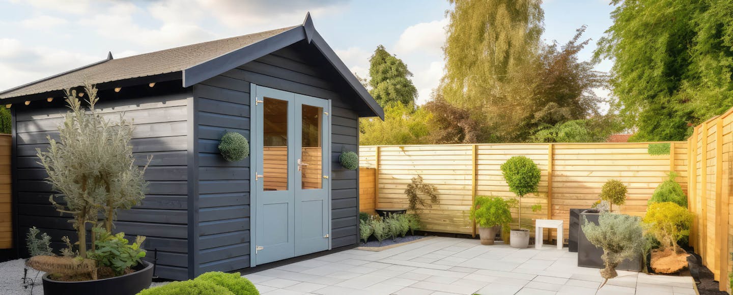 Anthracite grey summer house