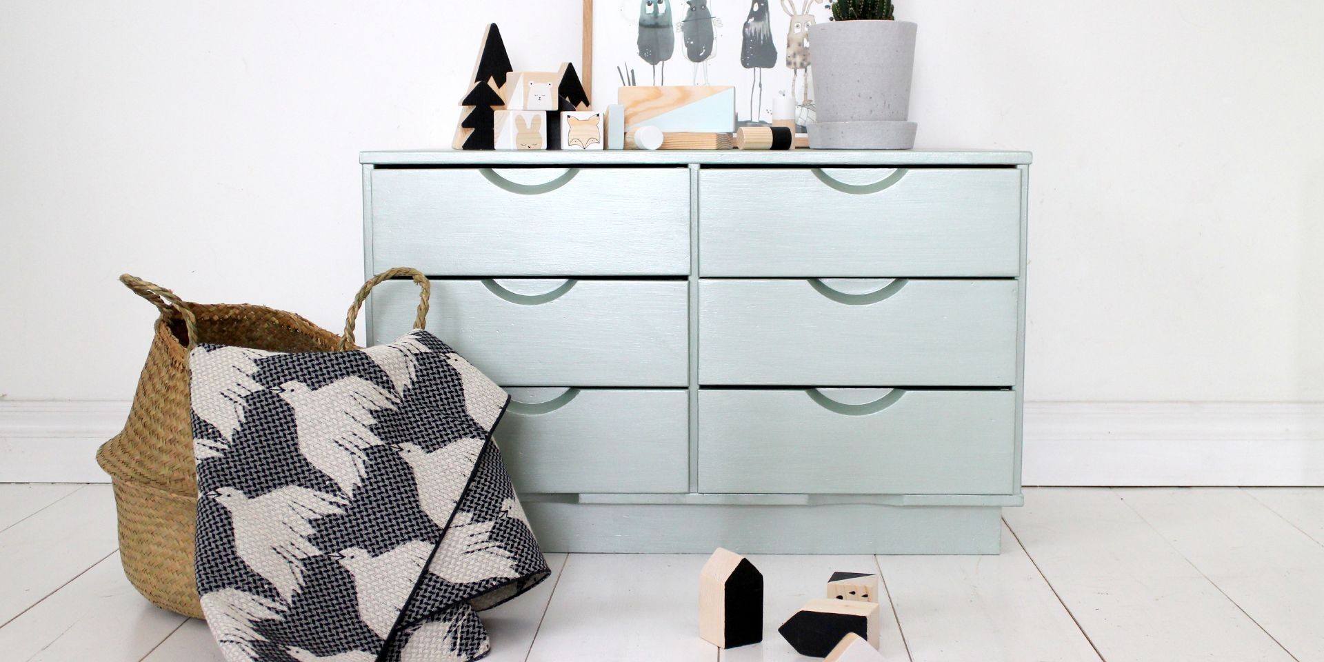 Wooden Dresser Metallic Paint Makeover After Header