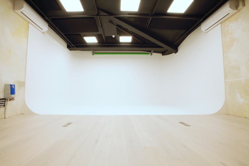 U shape white film studio