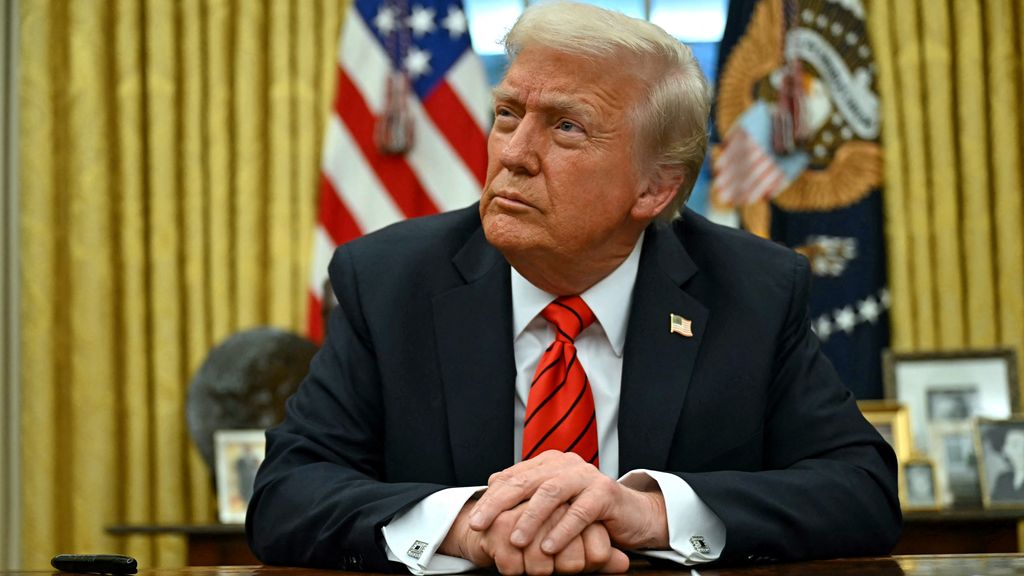 Trump signs bill ordering US justice department to release Epstein files