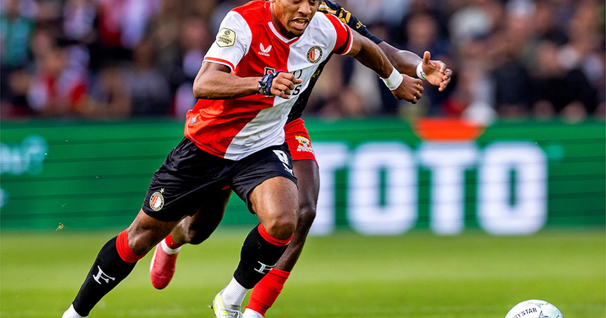 Europese topclub meldt zich bij Feyenoord met openingsbod Quinten Timber