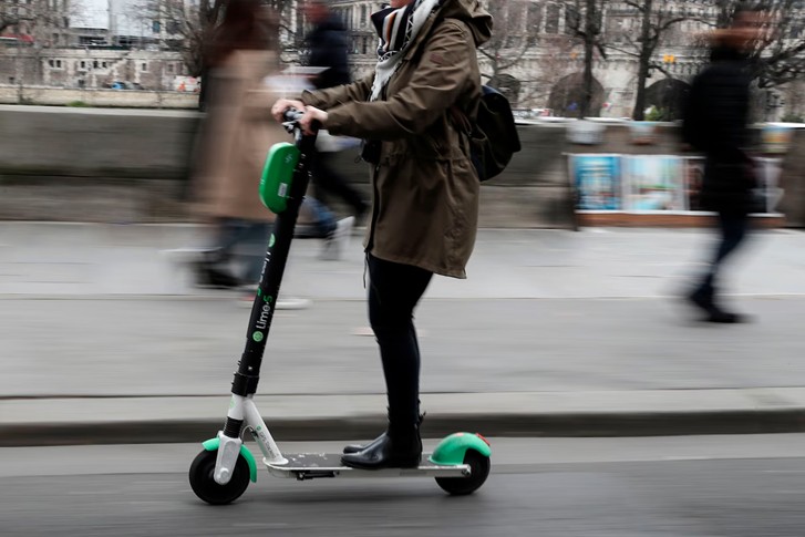 Praag is overlast beu en bant deelsteps
