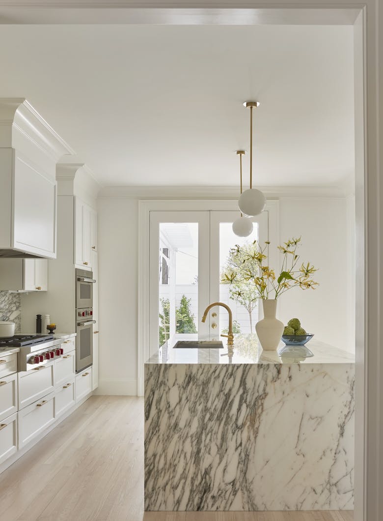 Tina-Ramchandani-Interior-Design-Georgetown-Kitchen-Island