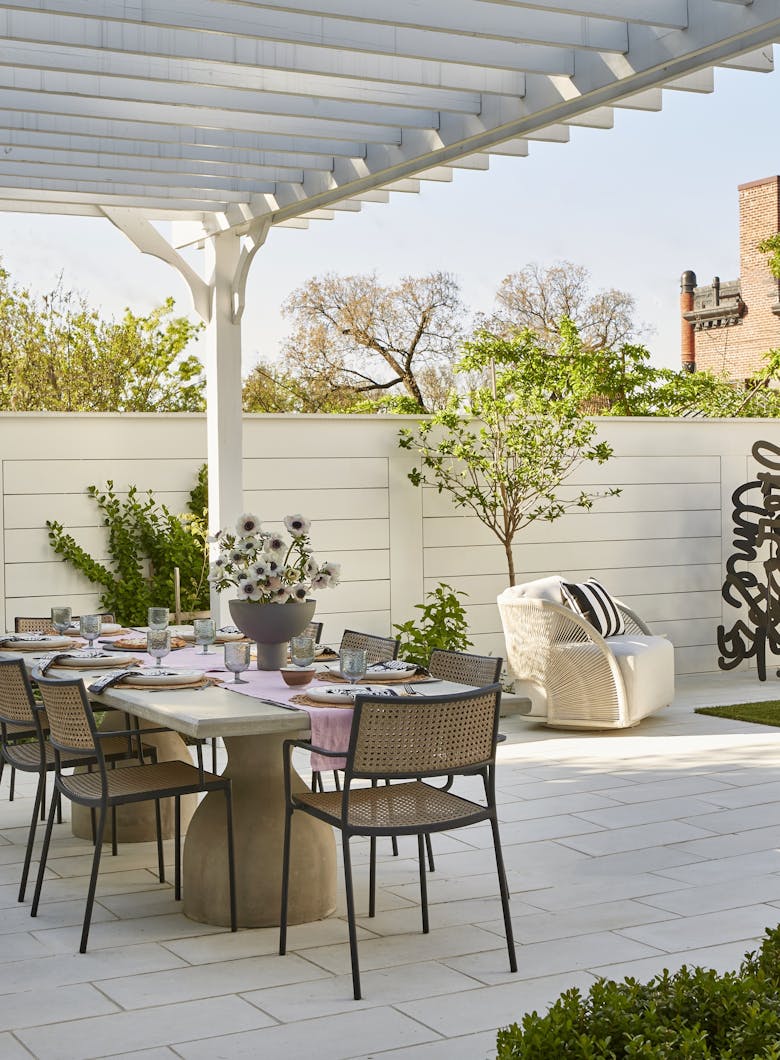 Tina-Ramchandani-Interior-Design-Georgetown-Outdoor-Dining-Table