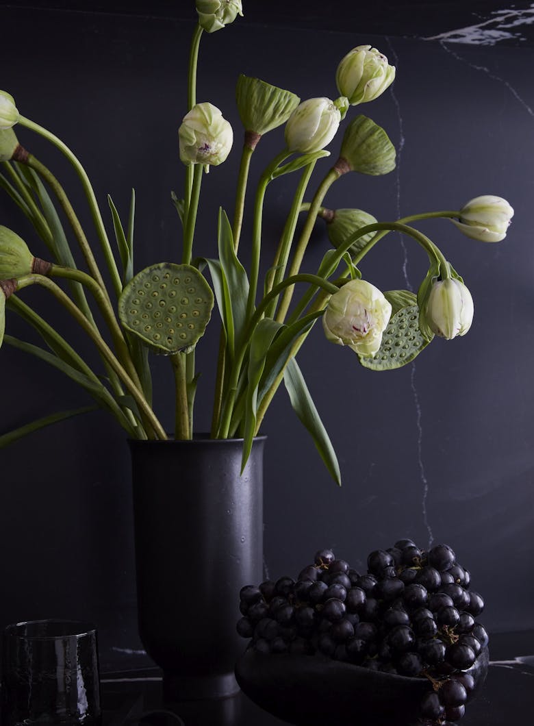 Tina-Ramchandani-Interior-Design-Vase-Floral-Detail-Shot