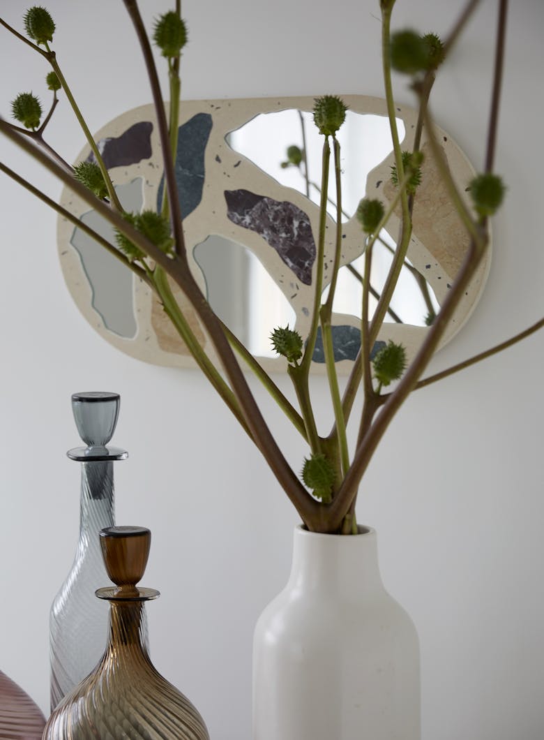 Tina-Ramchandani-Interior-Design-Central-Park-West-Florals-in-Vase-Detail-Shot