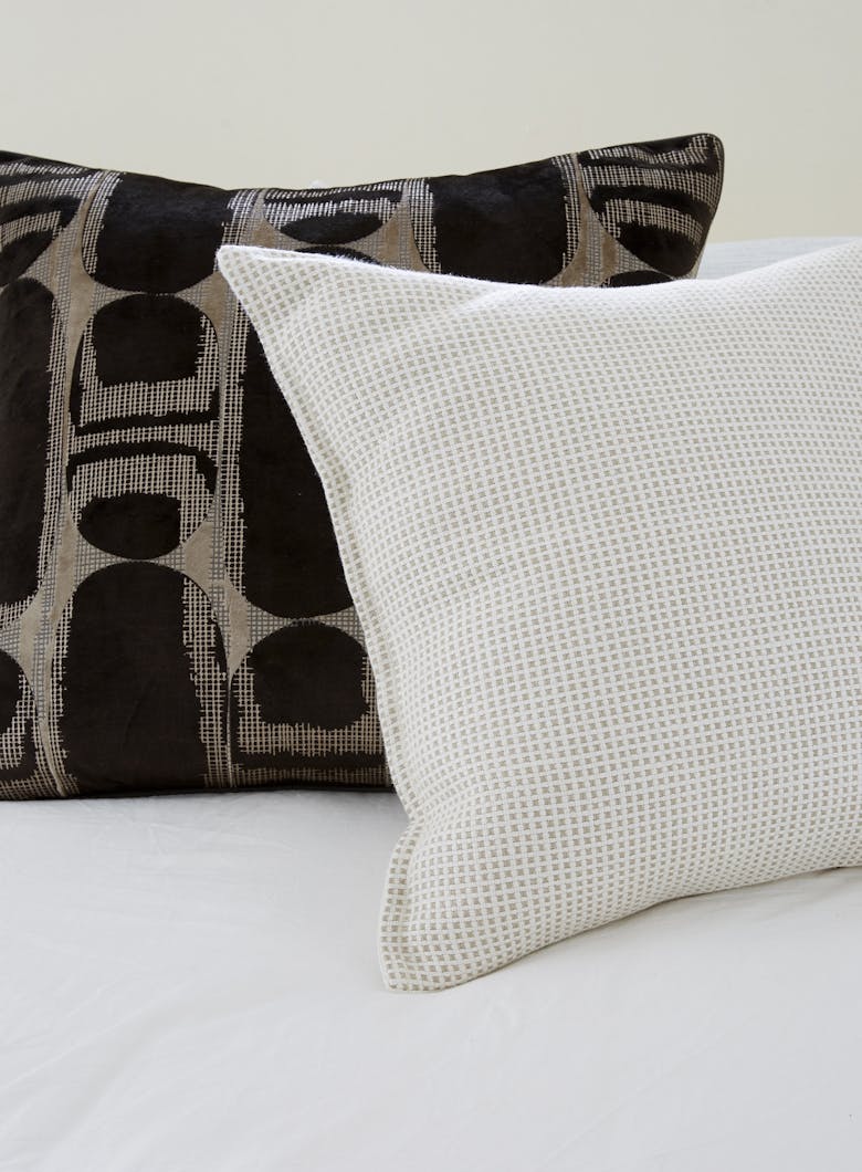 Tina-Ramchandani-Interior-Design-Central-Park-West-Second-Bedroom-Throw-Pillows