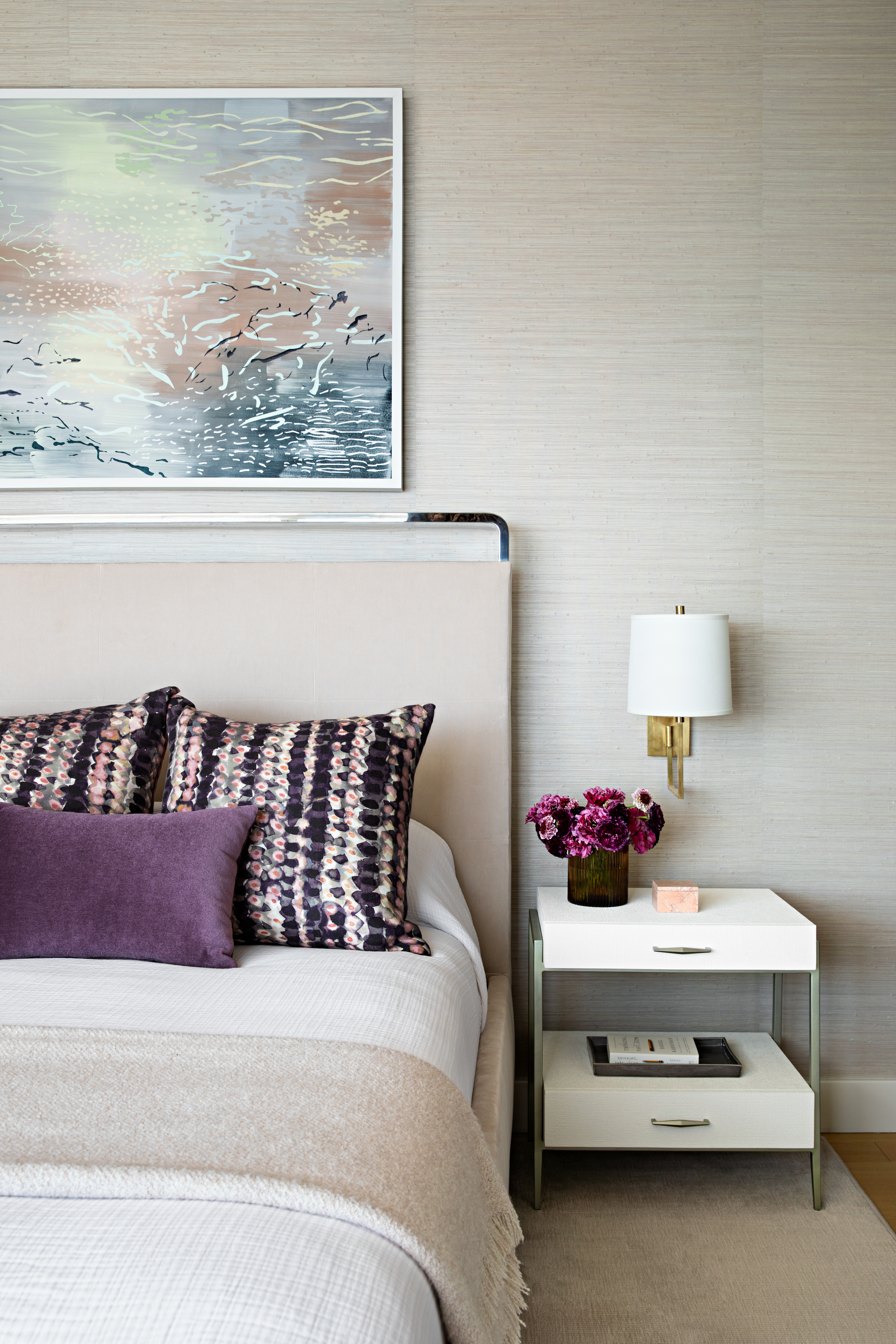 Tina-Ramchandani-Interior-Design-Nomad-House-bedroom-sidetable