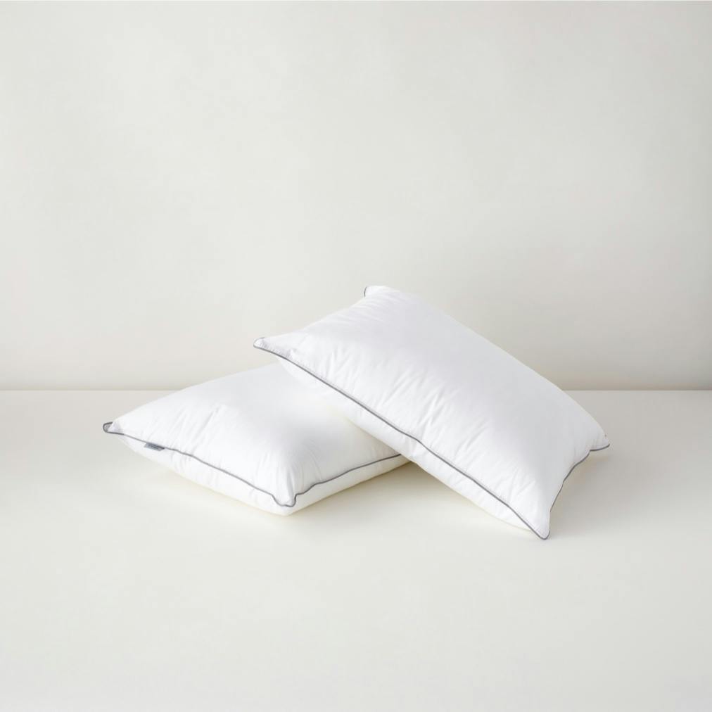 Lauren Ralph Lauren Won't Go Flat Foam Core Extra Firm Density Down Alternative Pillow, Standard/Queen - White