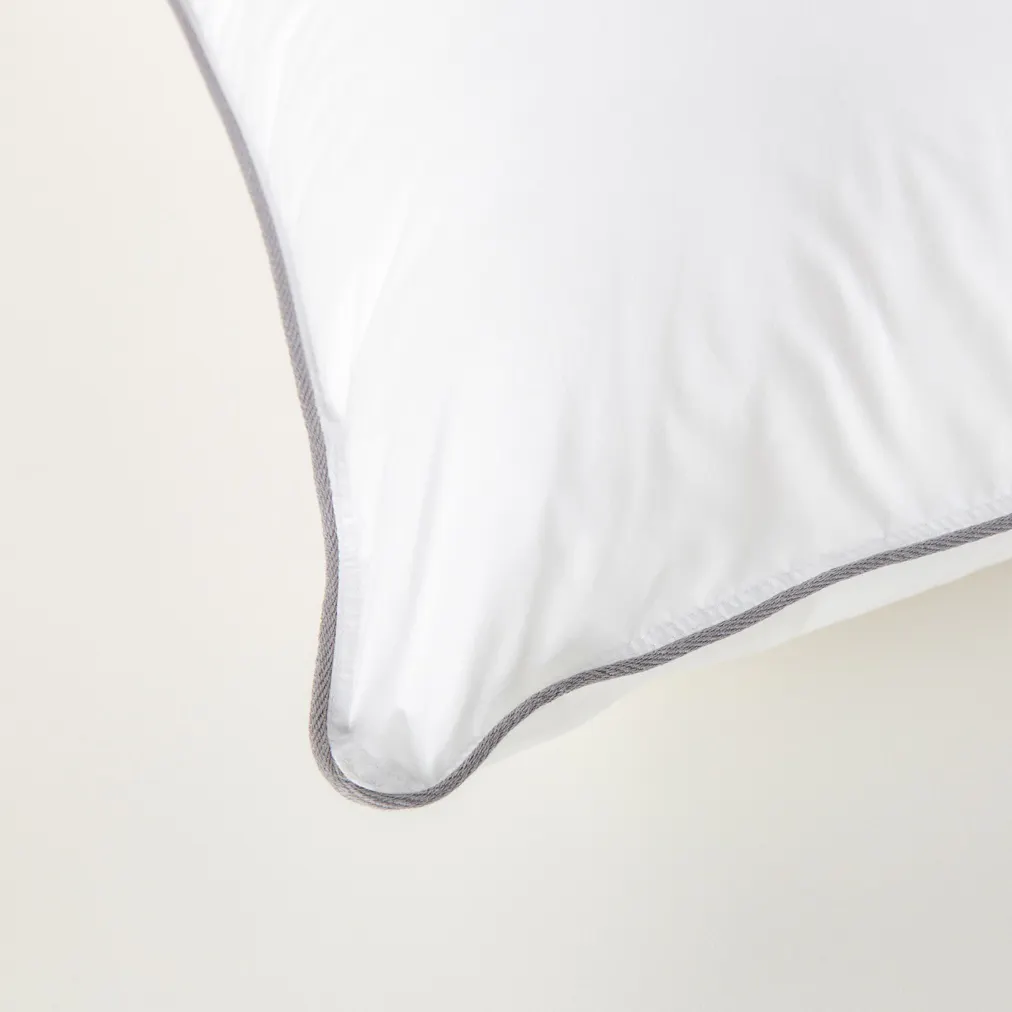 Down Alternative Pillow Set