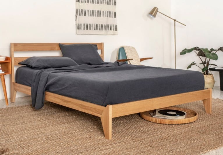 bed frames for tuft and needle mattress