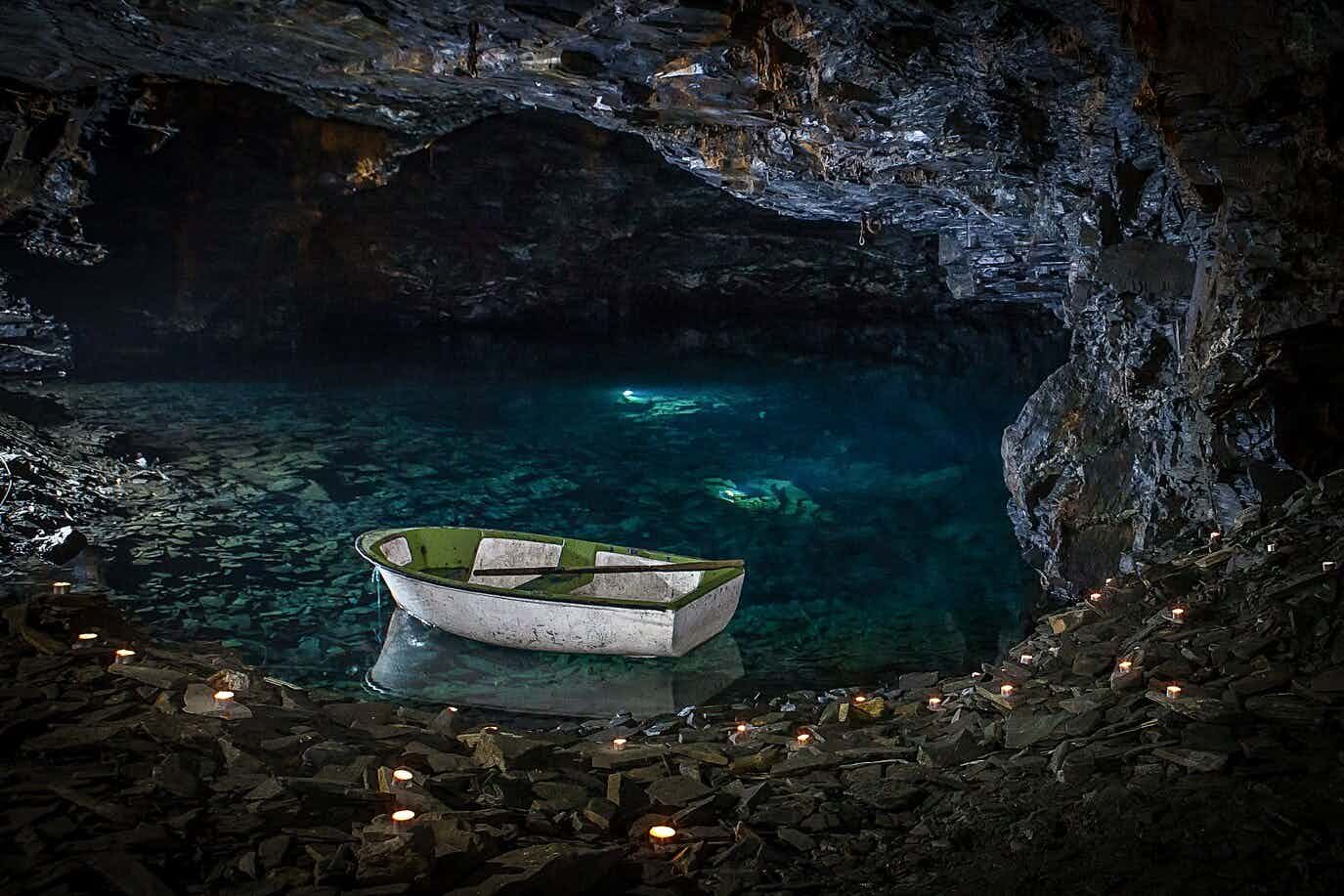 Carnglaze Caverns, Cornwall