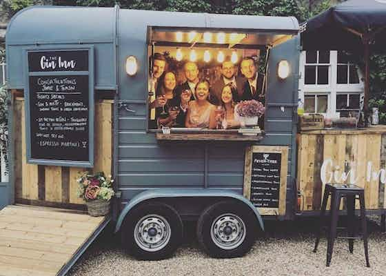 Horsebox bar