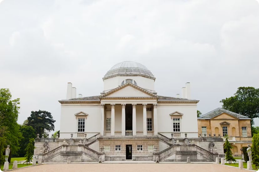 chiswick house with grey clouds