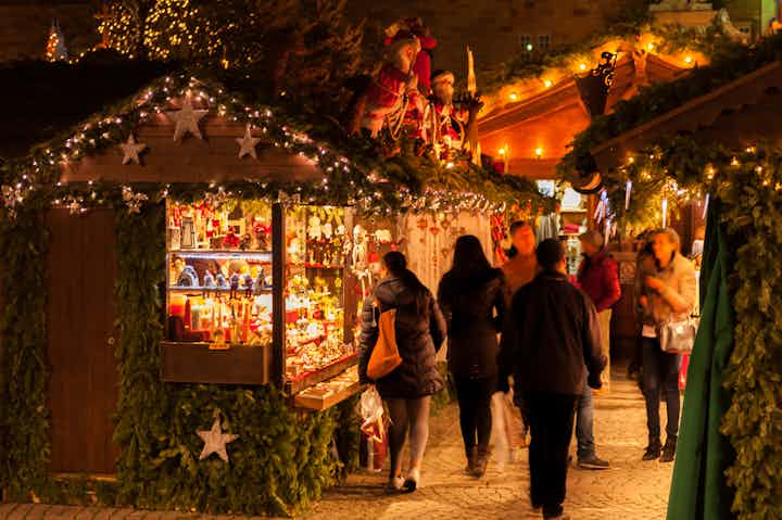 people walking in christmas market