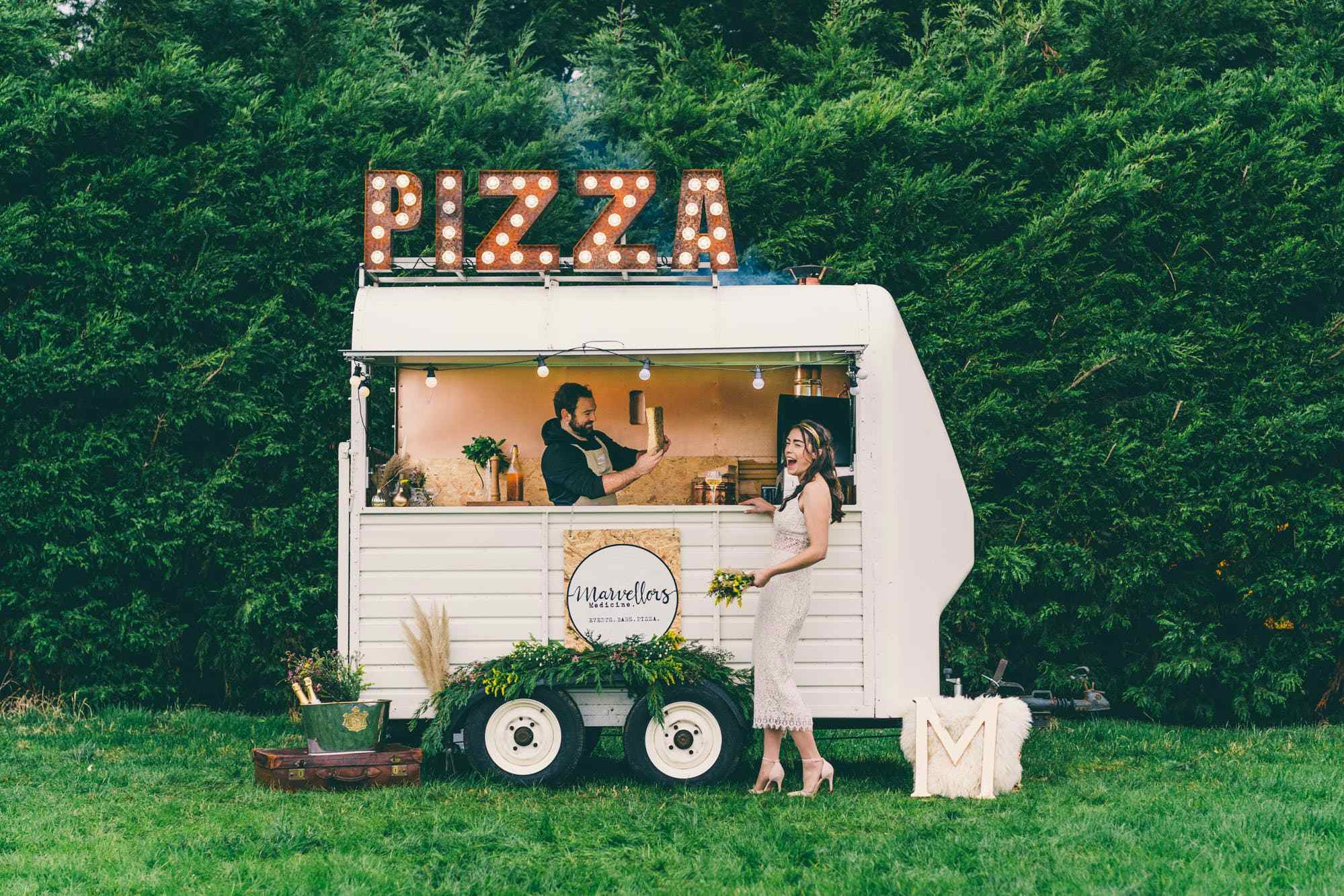 pizza truck at wedding