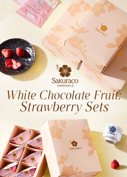 White Chocolate Fruit: Strawberry Sets
