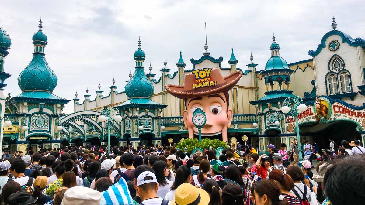 Rides In Tokyo Disneyland