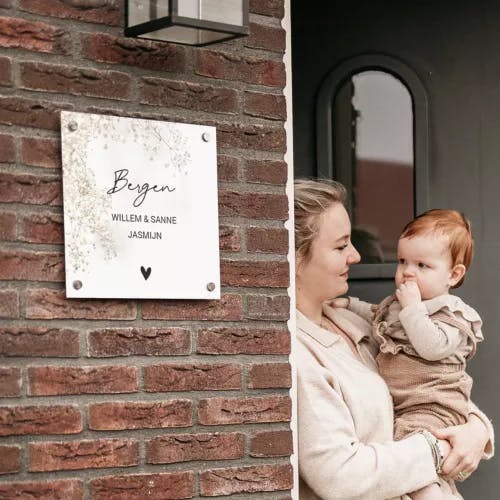 Voorbeeld van een naambordje voordeur
