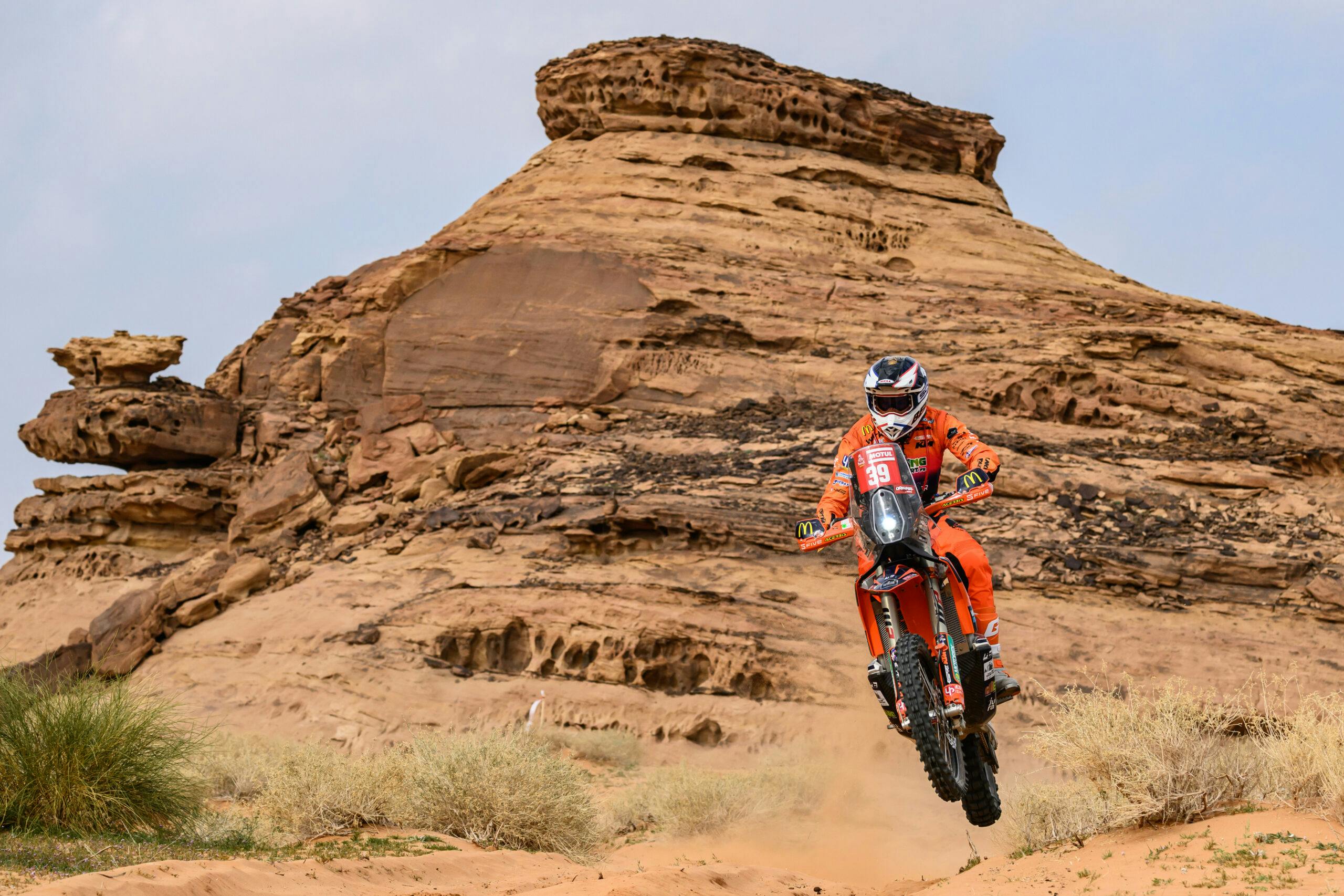 photo de motos dans le désert