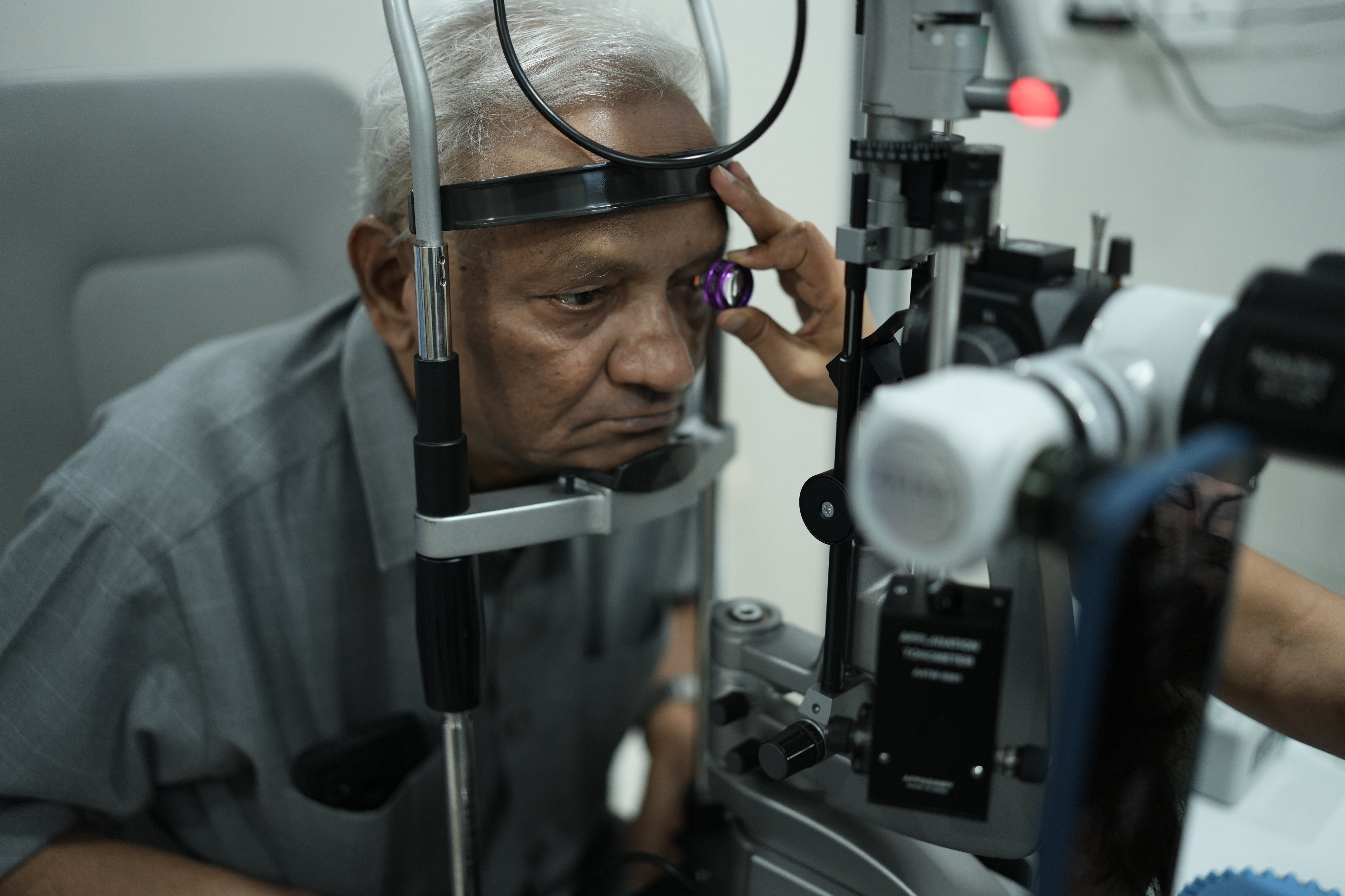 Doctor explaining treatment options
