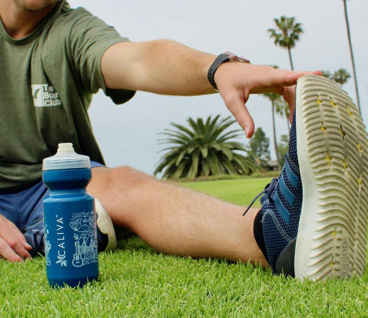 Stretching out and lacing up for Bay to Breakers