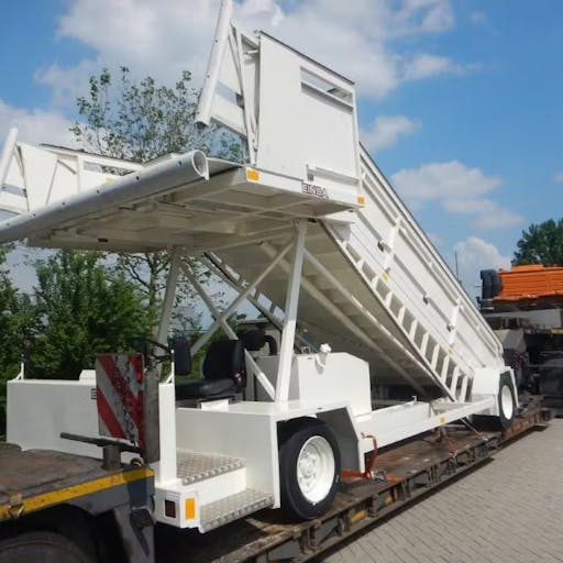 Groot materieel naar dakar