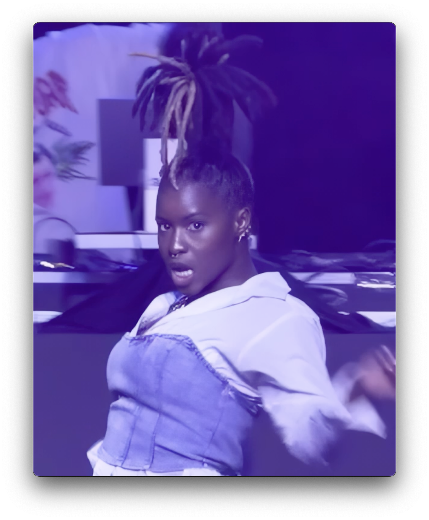 Trap Karaoke® on Instagram: "The crowd wasn’t ready, but she was!👀

#GoodKnees #Trapkaraoke"