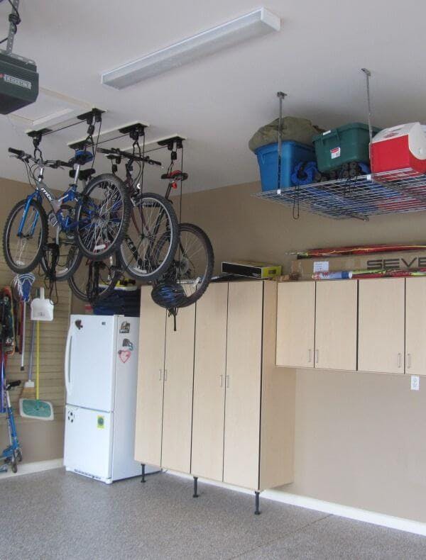 Rangement de garage pour plafond