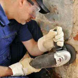 Casser un mur porteur avec une disqueuse