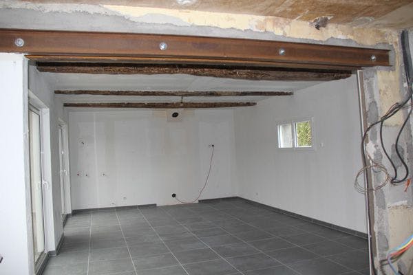 Ouverture mur porteur avec placement linteau