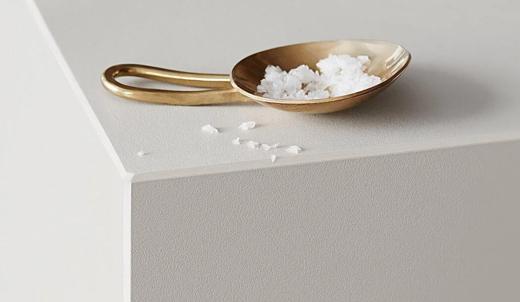 Assemblage des éléments de cuisine au laser