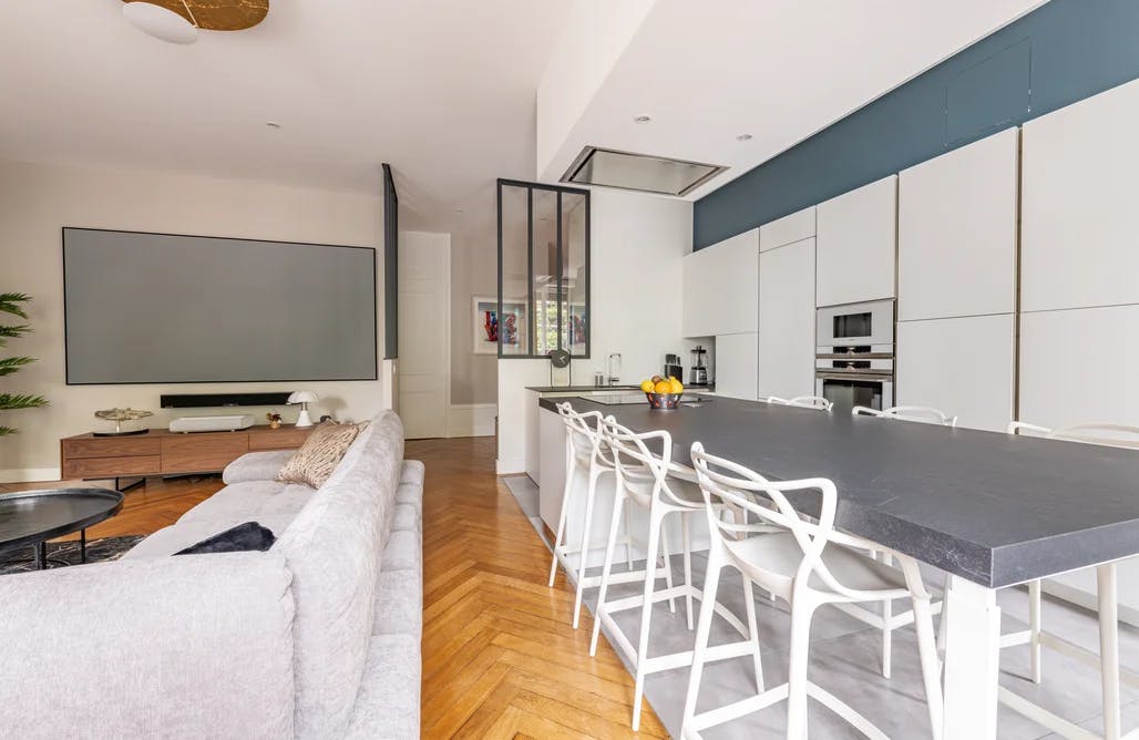 Séjour salle projection & salle à manger