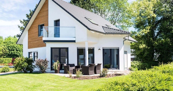 Comparaison de coûts : construction traditionnelle vs préfabriquée Comparaison de coûts : construction traditionnelle vs préfabriquée - Coûts associés à la construction traditionnelle