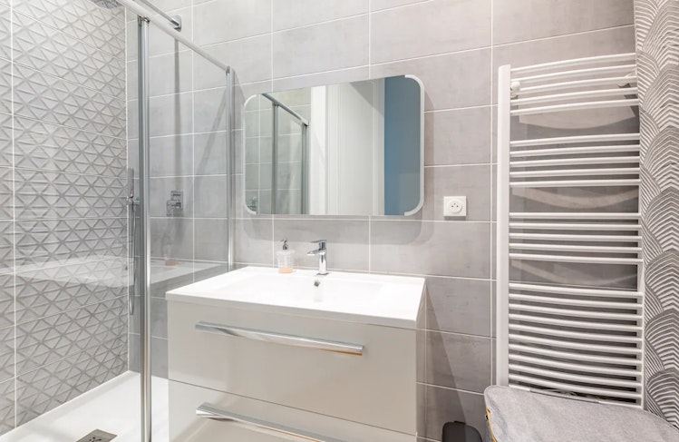 Rénovation Salle de bains 7 m² dans un appartement à Lyon