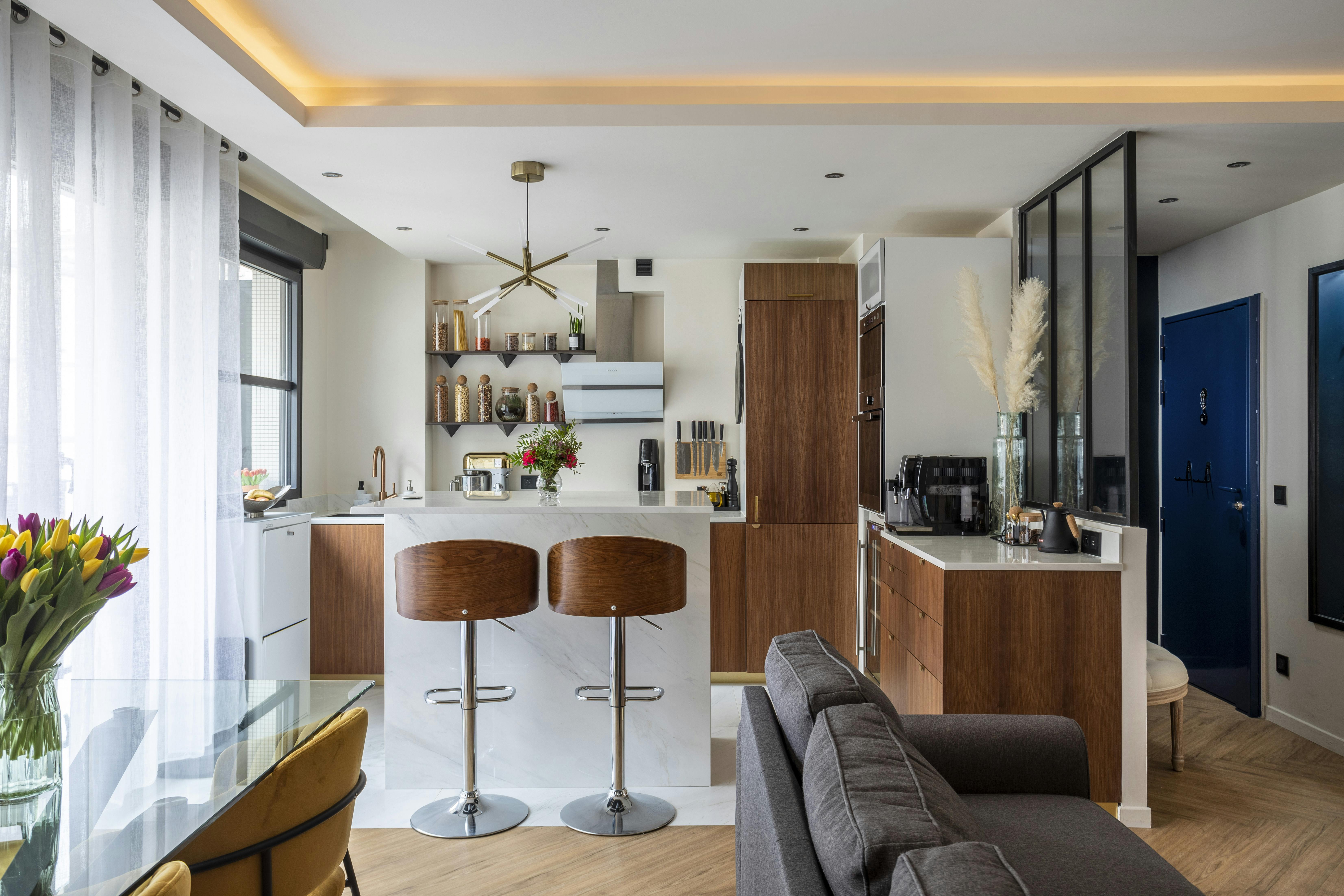 cuisine ouverte un le salon avec ilot central