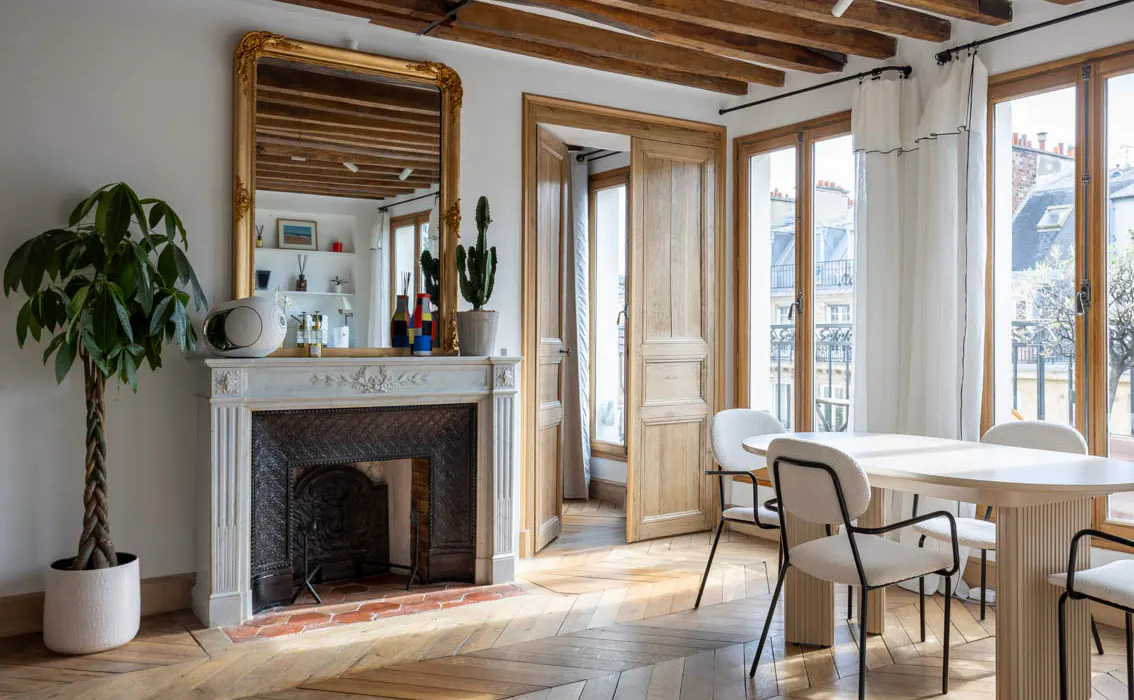 Salon avec cheminée