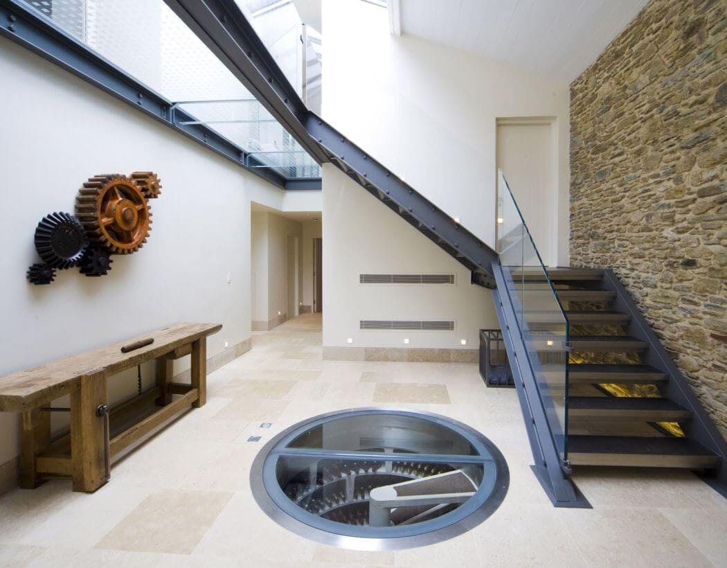 Rénovation d'une maison bordelaise avec cave à vin à trappe vitrée