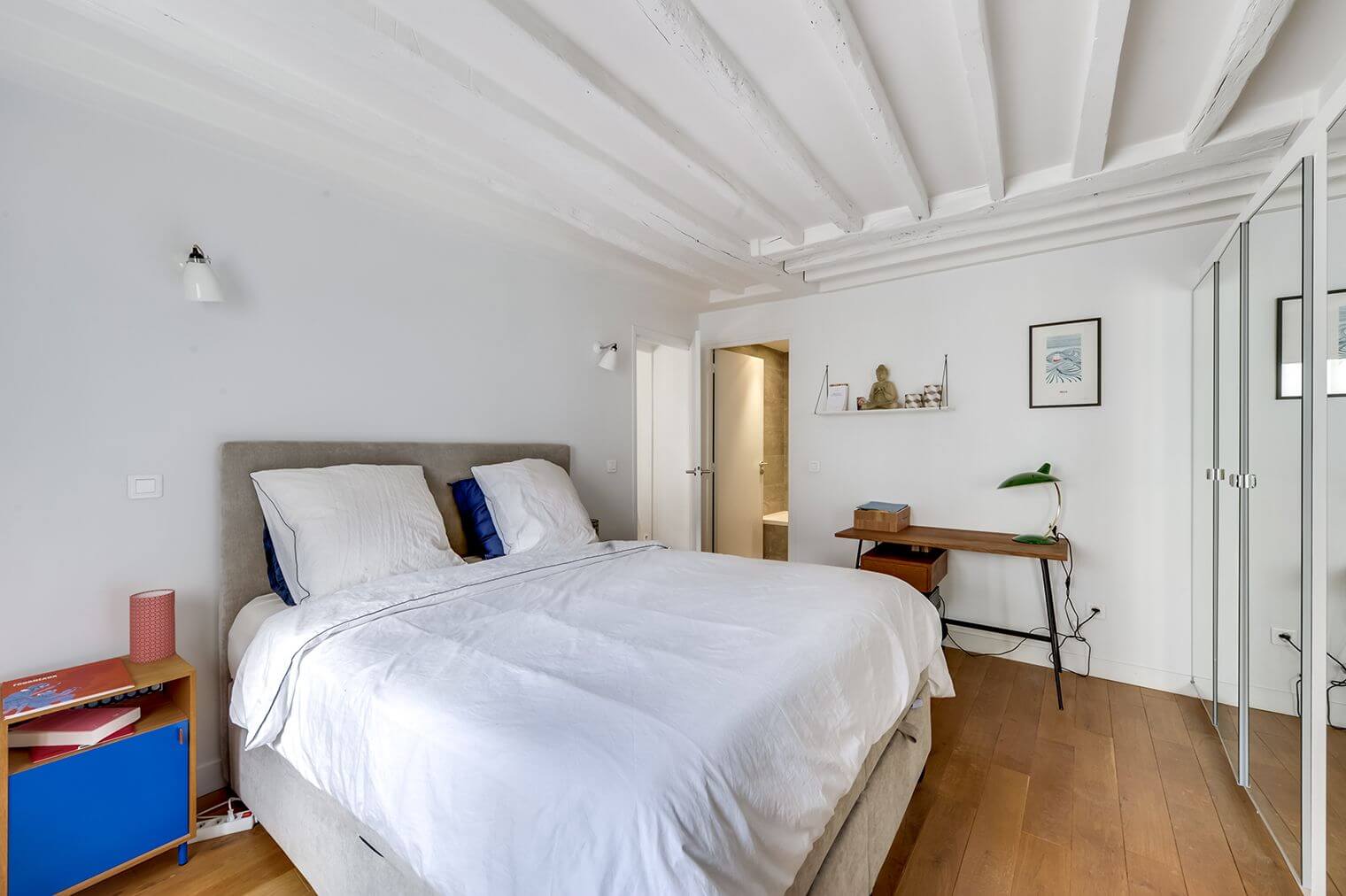 Rénovation d'un appartement à poutres apparentes