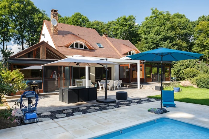 Rénovation piscine maison 270 m²
