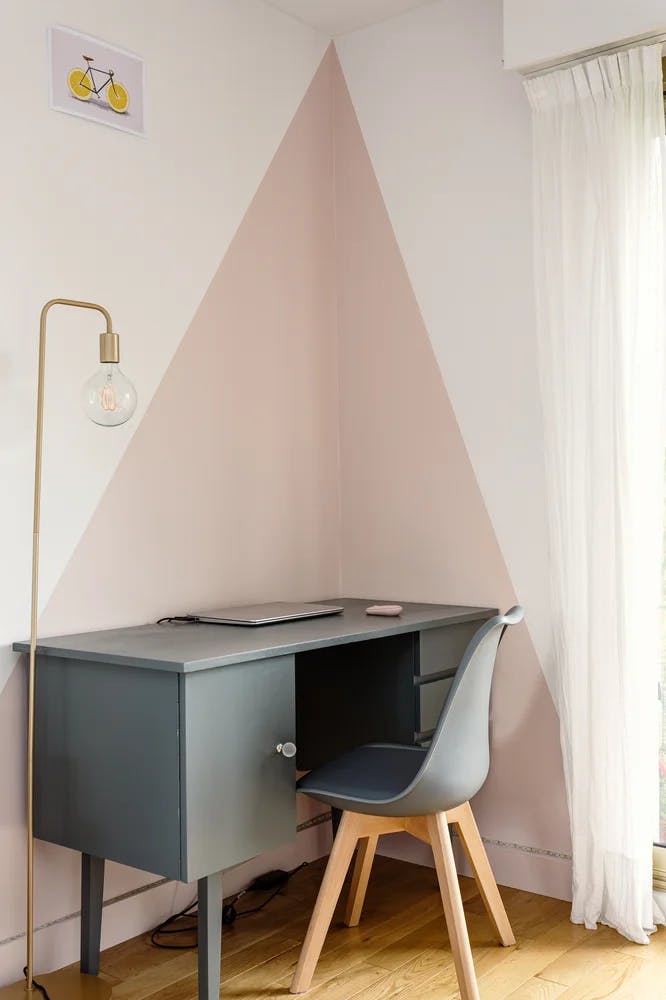 Coin bureau peinture murale bicolore