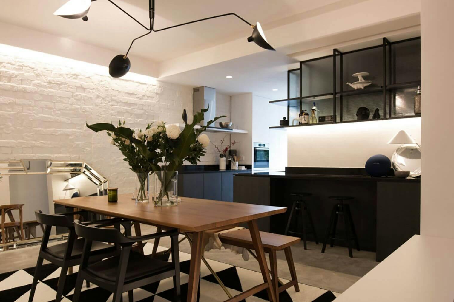 Salle à manger rénovée avec déco moderne
